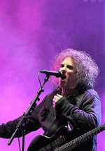 The Cure Aux Viellies Charrues Box Art